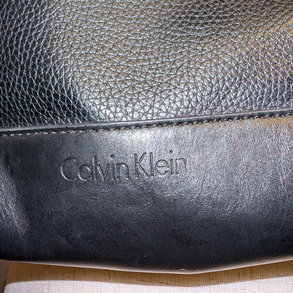 Calvin Klein Black Pebble Leather Textured Messenger Crossbody Bag Purse - Picture 2 of 14